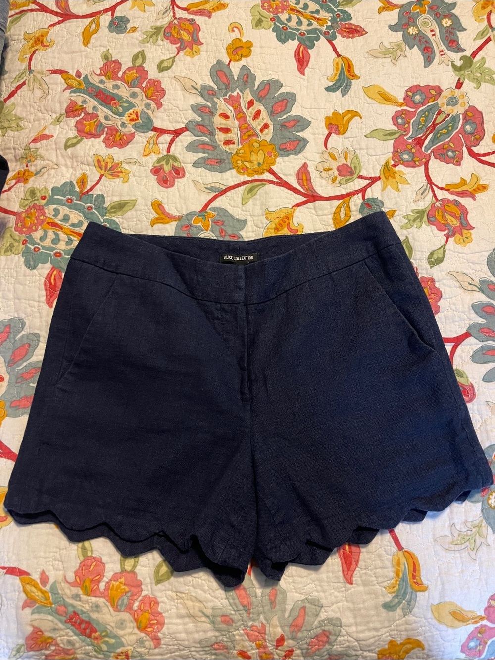 IC Collection Navy High-Waist Scallop-Hem Shorts